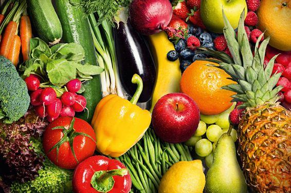 Frisches unverarbeitetes Obst und Gemüse