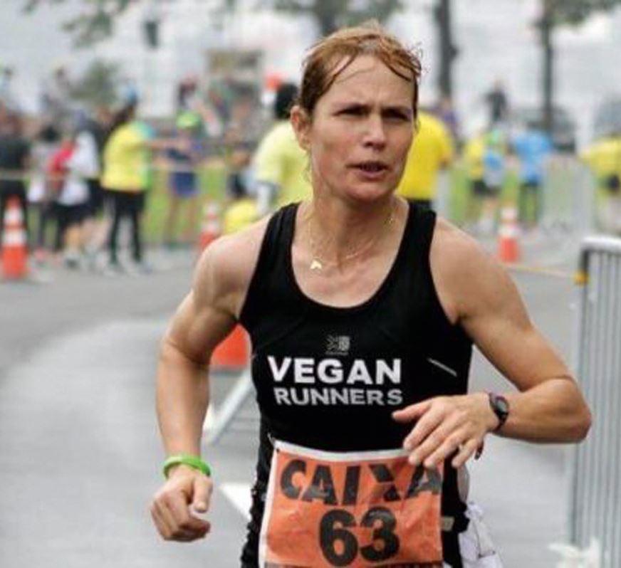 Fiona Oakes hält vier Weltrekorde im Marathonlauf 